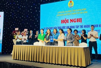 Ký kết thỏa ước lao động tập thể nhóm du lịch - dịch vụ thành phố Hạ Long