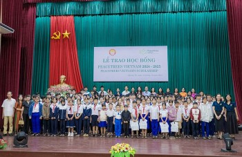 66 học sinh, sinh viên tại Quảng Bình được hỗ trợ học bổng từ PeaceTrees Vietnam
