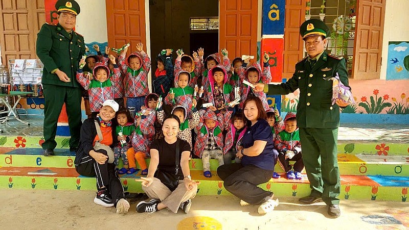 Nhiều hoạt động ý nghĩa thiết thực tại các xã biên giới ở Nghệ An