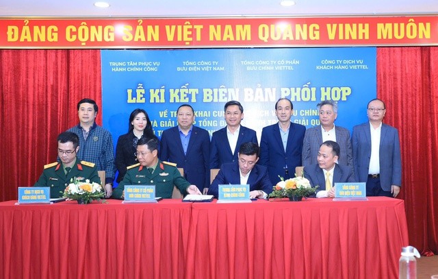 Bốn đơn vị ký kết biên bản phối hợp (Ảnh: T.L).
