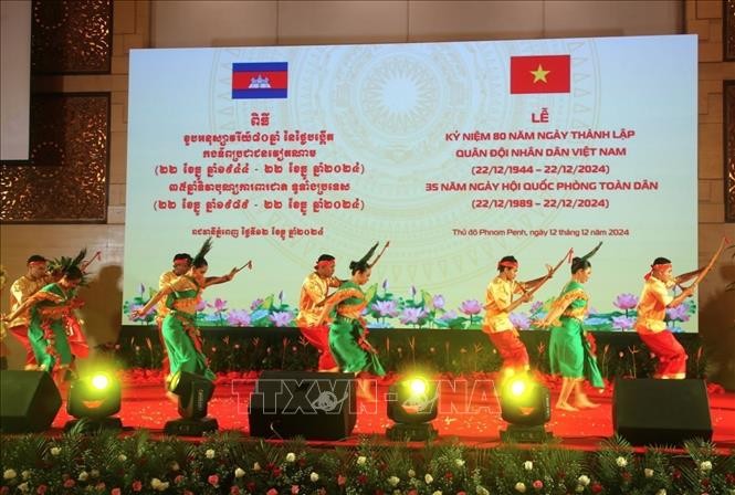 Trang trọng kỷ niệm 80 năm ngày thành lập Quân đội Nhân dân Việt Nam tại Campuchia