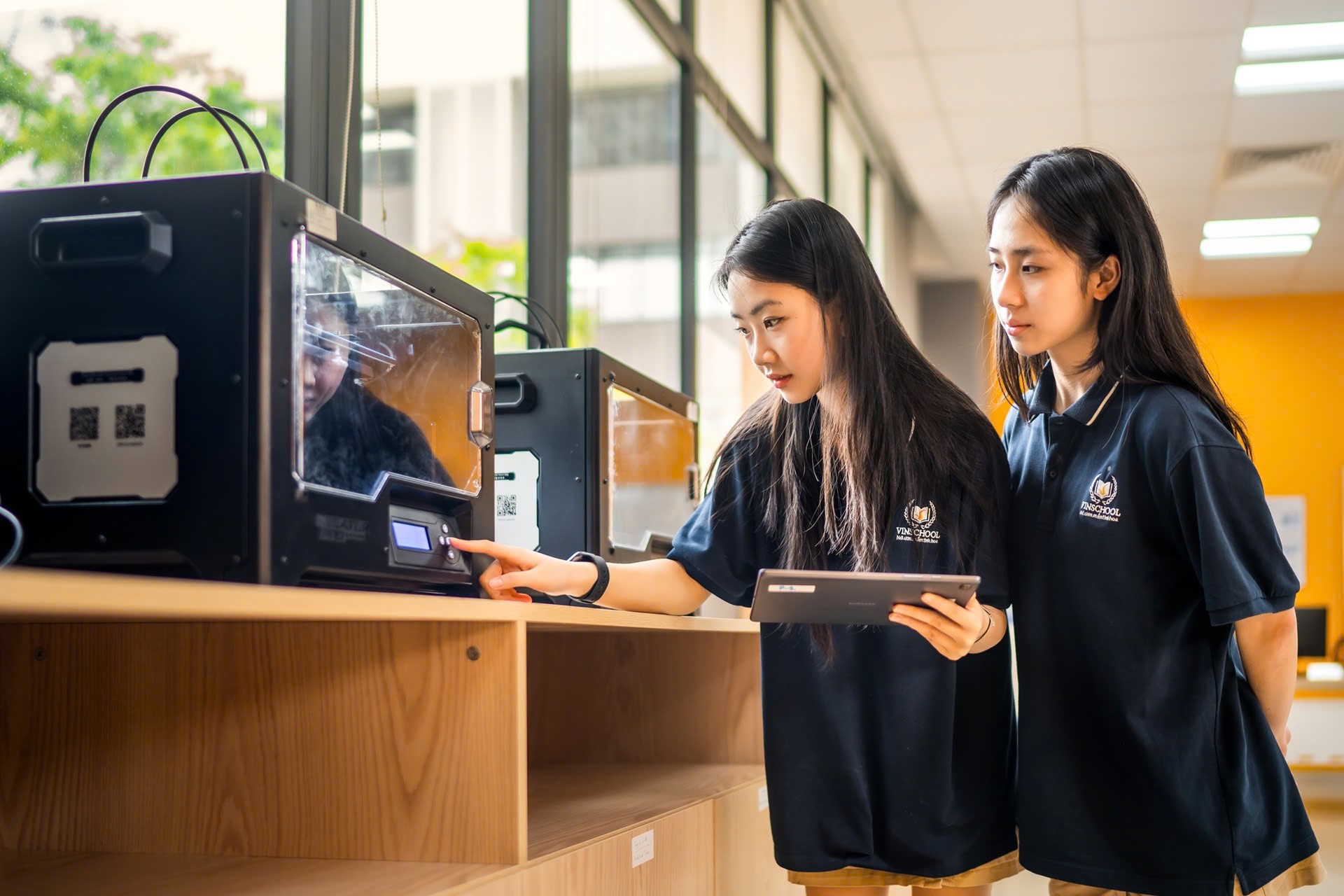 Vinschool luôn lấy học sinh làm trung tâm, 100% giáo viên nước ngoài tại Vinschool có bằng cấp sư phạm và kinh nghiệm giảng dạy quốc tế, được đào tạo về phương pháp giảng dạy chương trình Cambridge.