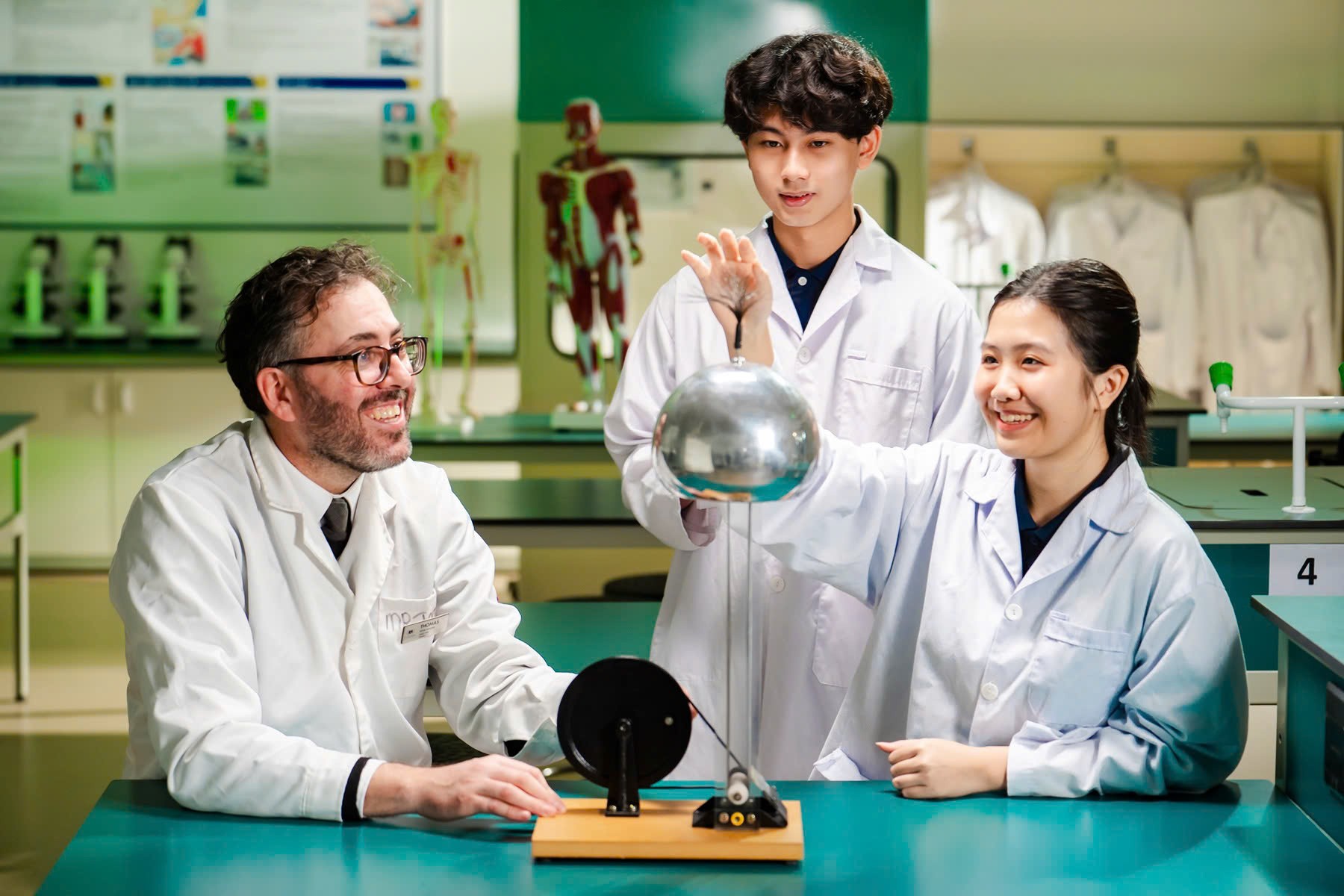 80% học sinh Vinschool đã được tuyển thẳng vào các trường đại học hàng đầu của Việt Nam và thế giới trước khi tốt nghiệp.