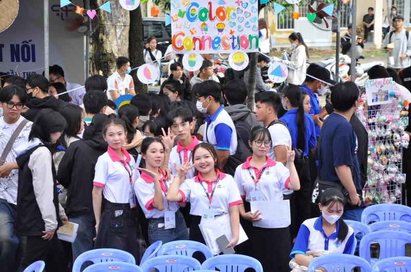 Hơn 3.000 học sinh, sinh viên hứng khởi tham gia Ngày hội hội nhập và kết nối tại Cần Thơ