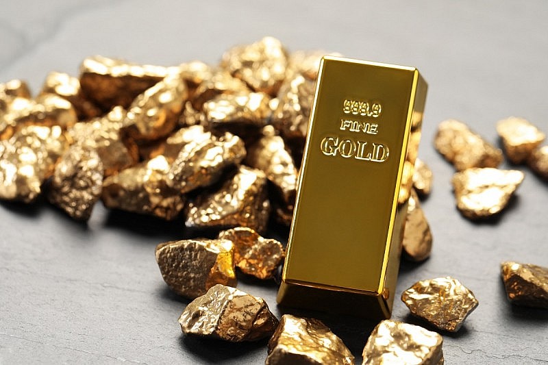 Giá vàng thế giới chờ quyết định từ Fed