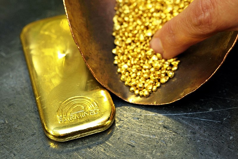 Giá vàng thế giới quay đầu giảm trước thềm cuộc họp của Fed