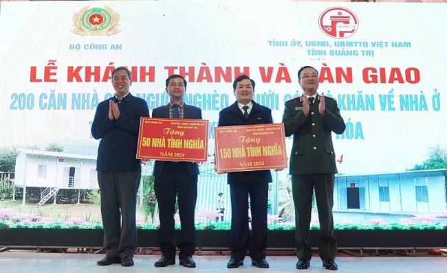 200 căn nhà tình nghĩa đến với người có hoàn cảnh khó khăn ở huyện miền núi Quảng Trị