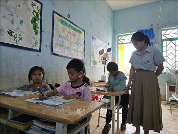 Cuộc sống mới của những cư dân Lào nhập quốc tịch Việt Nam