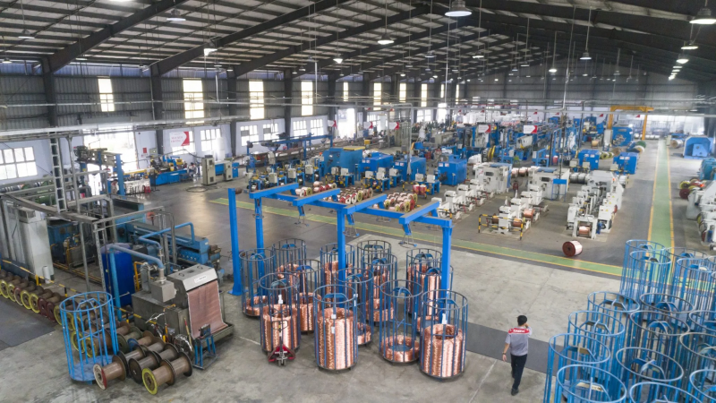 Bên trong nhà máy sản xuất Dây cáp điện CADIVI.