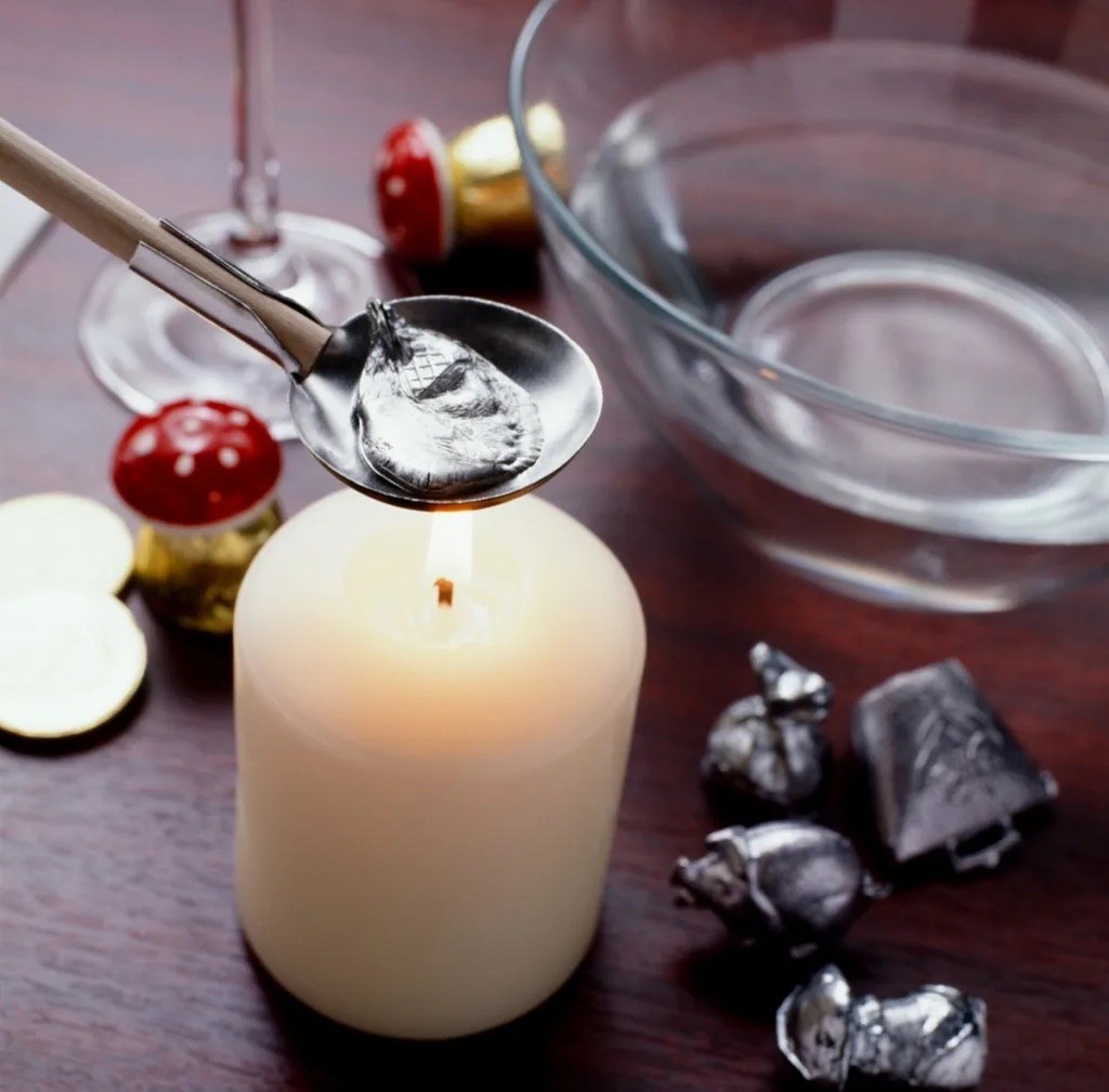 Phong tục đón năm mới độc lạ của một số quốc gia trên thế giới