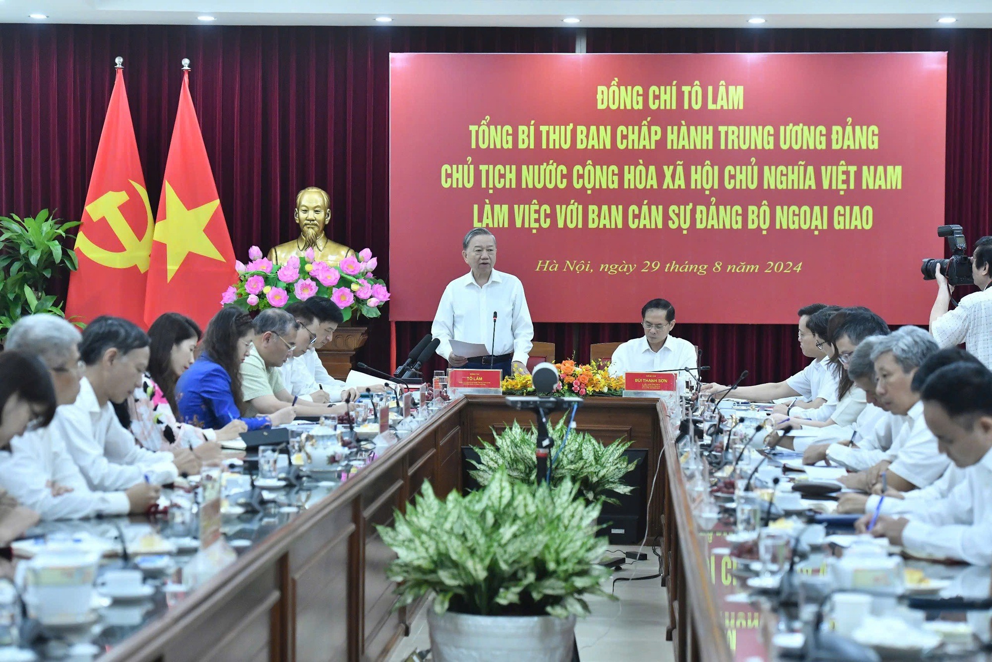 Đối ngoại Việt Nam năm 2024: Tích cực, chủ động góp phần tạo đà đưa đất nước bước vào kỷ nguyên mới