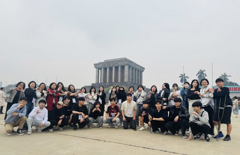 Giáo viên và học sinh tỉnh Chungcheongbuk thăm, học tập trải nghiệm tại Hà Nội