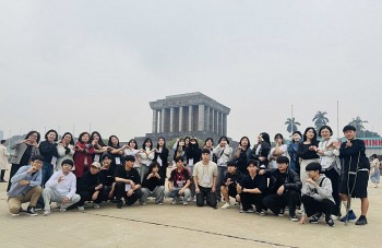 Giáo viên và học sinh tỉnh Chungcheongbuk thăm, học tập trải nghiệm tại Hà Nội