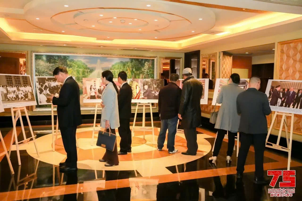 Nhiều hoạt động kỷ niệm 75 năm quan hệ ngoại giao Việt Nam – Trung Quốc tại Quảng Châu