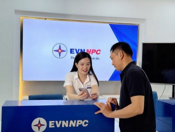 Vượt nhiều thách thức, năm 2024 EVNNPC “về đích” với nhiều thành tích