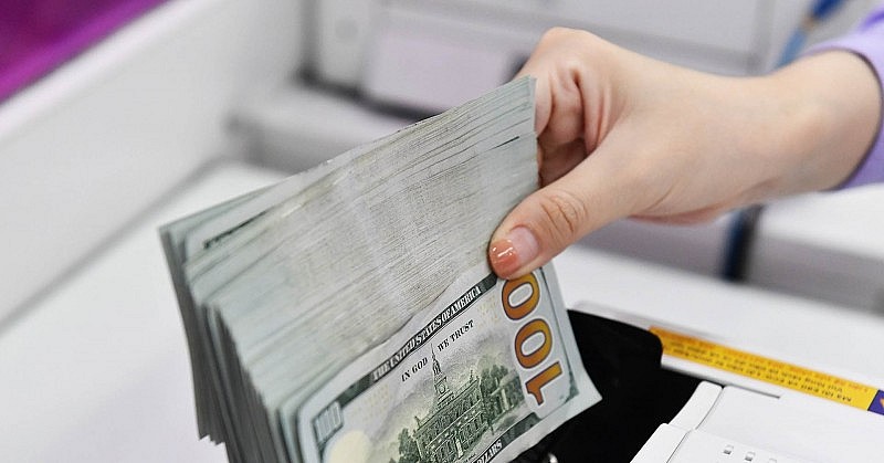 Tỷ giá và giá vàng cùng tăng mạnh sau Tết Nguyên đán