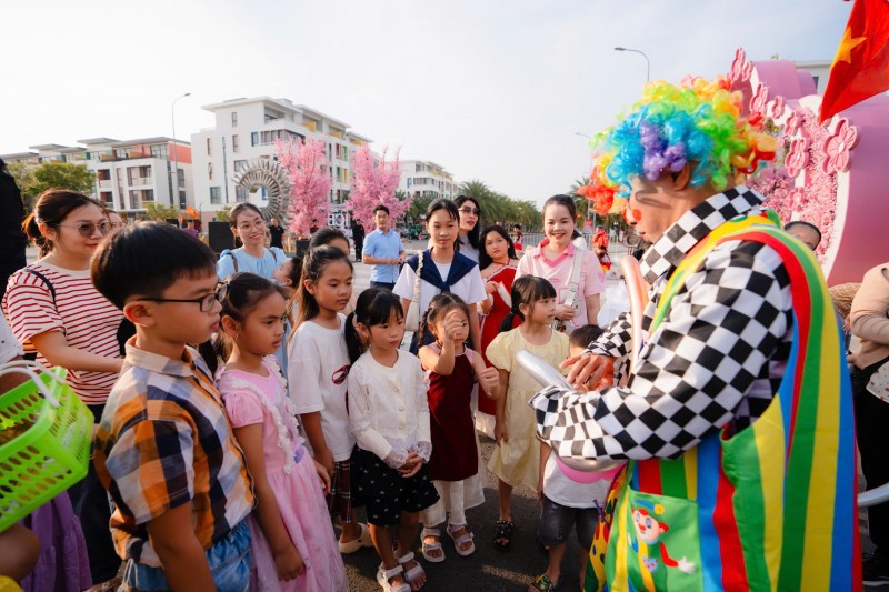 Tết Việt giữa lòng đảo ngọc trong mắt du khách muôn phương
