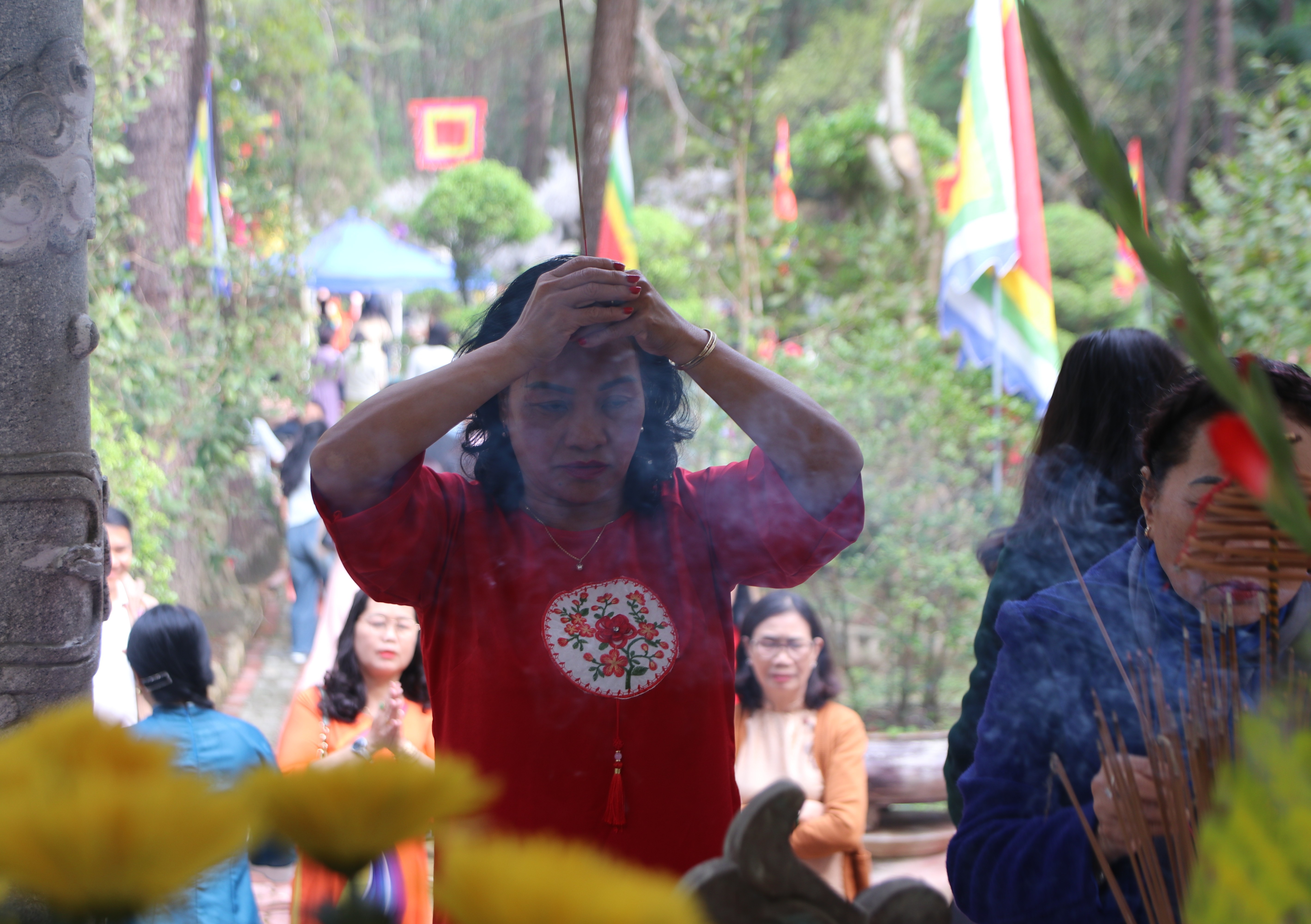 “Công chúa Huyền Trân, người gần 720 năm trước đã hy sinh tình riêng để góp công sức mở mang bờ cõi Đại Việt lập nên vùng Thuận Hóa - Phú Xuân - Huế có vị thế trọng yếu trong lịch sử dựng nước và giữ nước của dân tộc. Công chúa Huyền Trân là một con người hiếu nghĩa vẹn toàn, được nhân dân kính ngưỡng, sống tận lực vì nước, thác hiển linh phò trợ giúp dân” - TS Phan Thanh Hải chia sẻ. 