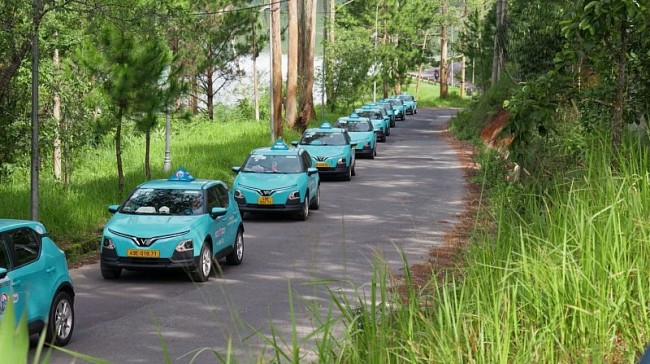 Hãng taxi truyền thống đầu tiên chuyên đổi thành taxi thuần điện