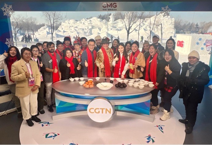 Đoàn thể thao các nước châu Á vui đón năm Ất Tỵ tại “thành phố băng tuyết”