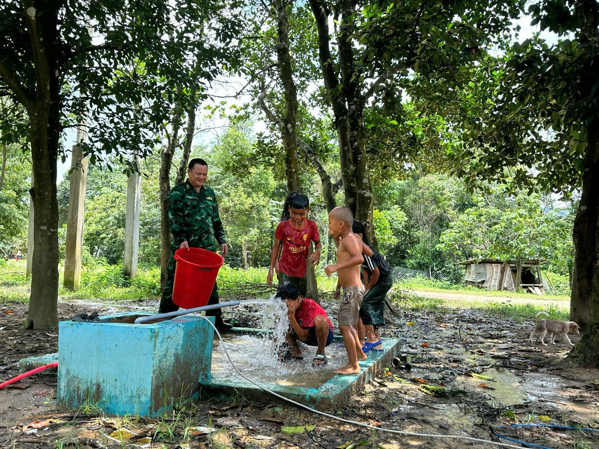 Điểm tựa nơi biên giới Việt - Lào