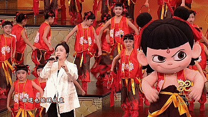 Gala mừng Tết Nguyên tiêu của Đài CMG nhận cơn mưa lời khen từ khán giả