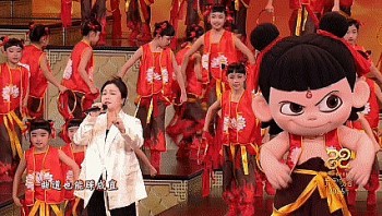 Gala mừng Tết Nguyên tiêu của Đài CMG nhận cơn mưa lời khen từ khán giả