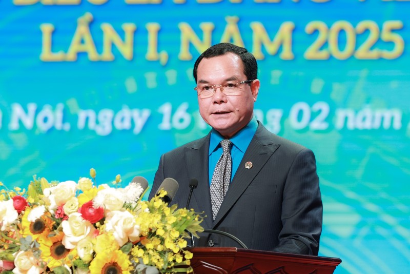 Chủ tịch Tổng Liên đoàn Lao động Việt Nam Nguyễn Đình Khang phát biểu (Ảnh: T.L).