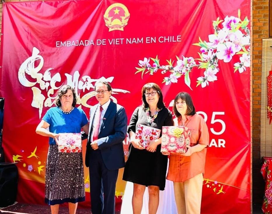 Gắn kết cộng đồng người Việt tại Chile