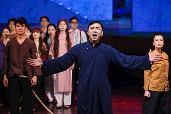 Công diễn nhạc kịch tôn vinh Bí thư Thành ủy đầu tiên của Hà Nội