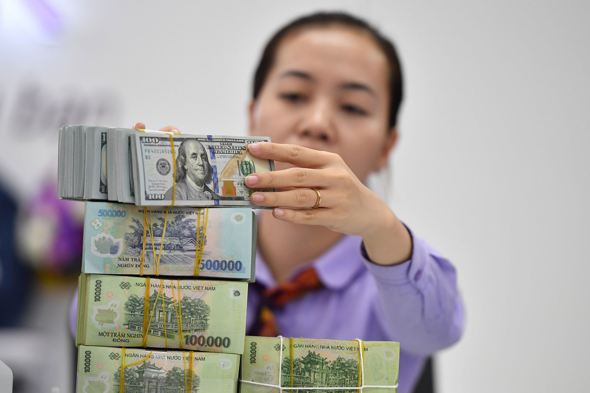 VIS Rating: Tỷ lệ hình thành nợ xấu đã chậm lại ở các ngân hàng lớn