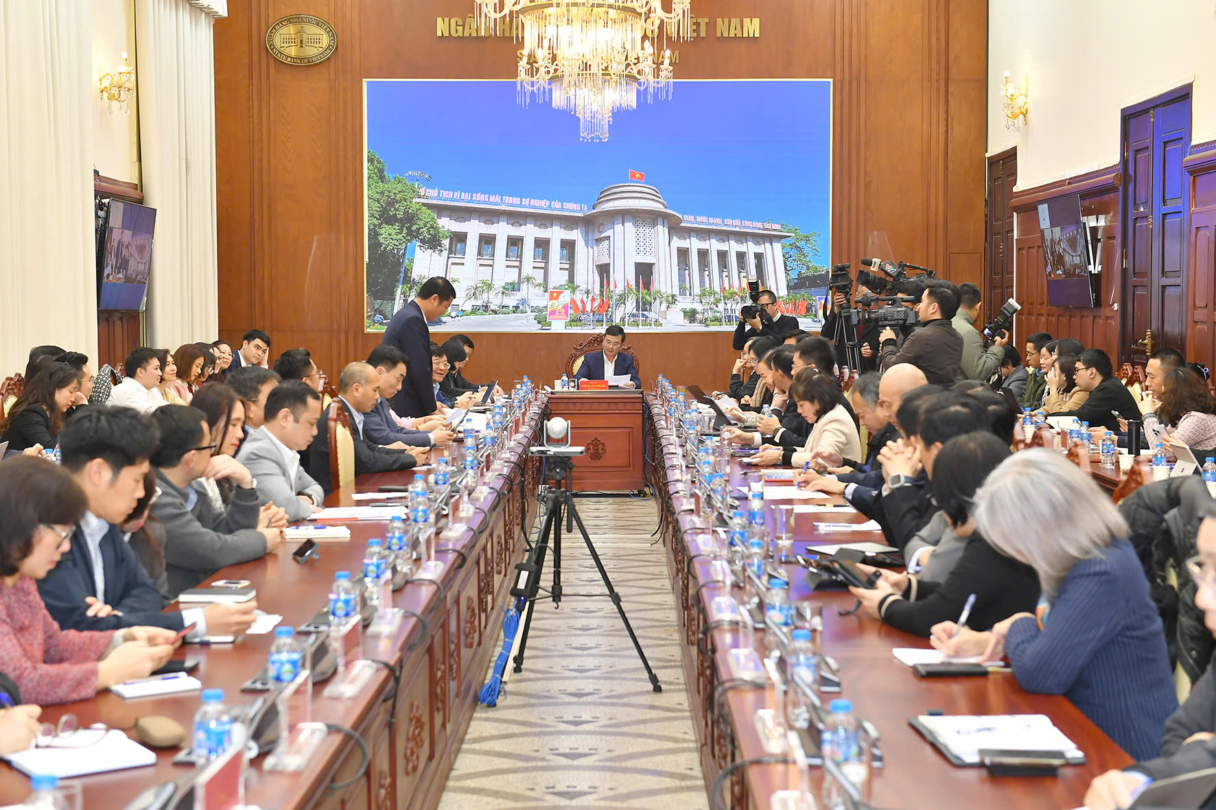 Lãnh đạo các ngân hàng lý giải nguyên nhân tăng lãi suất huy động