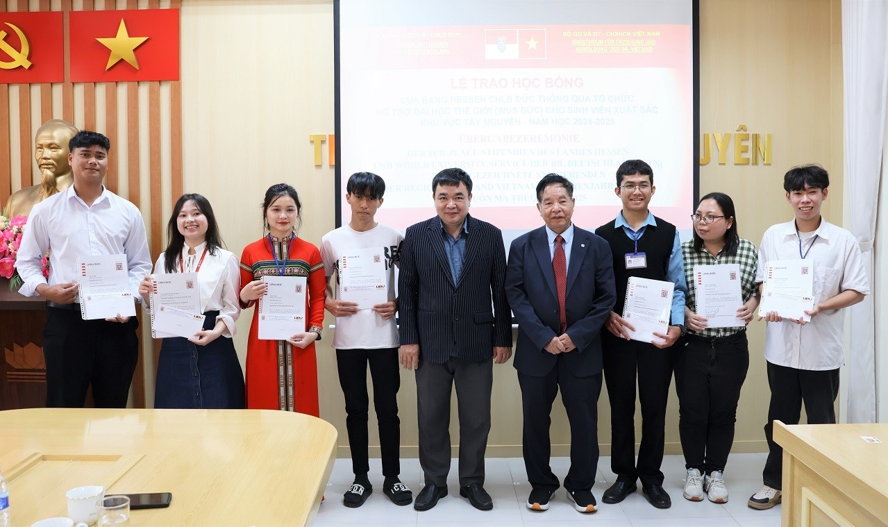 20 sinh viên Tây Nguyên có thành tích xuất sắc nhận học bổng Hessen (Đức)