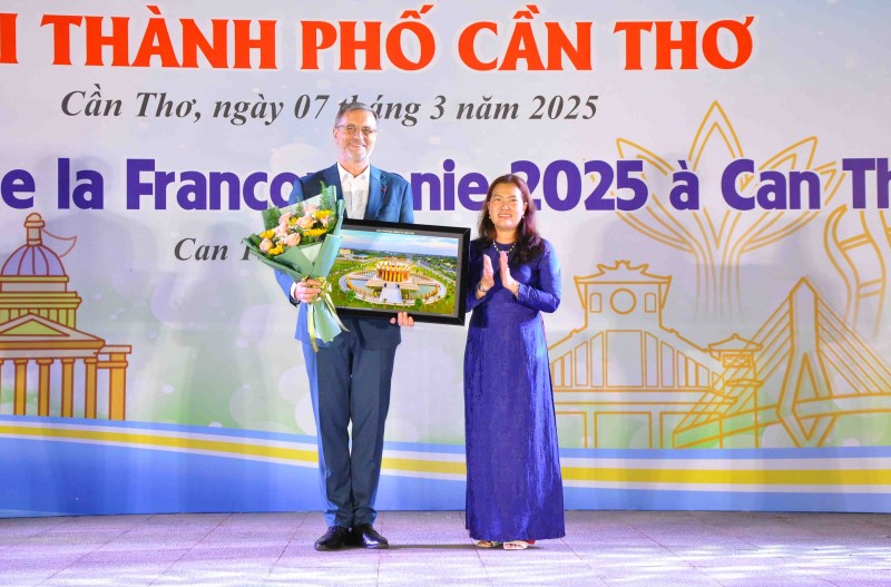 Phát huy vai trò của Cộng đồng Pháp ngữ, thúc đẩy hợp tác, phát triển