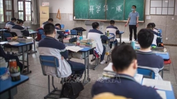 Trung Quốc đưa môn AI vào trường tiểu học và trung học cơ sở