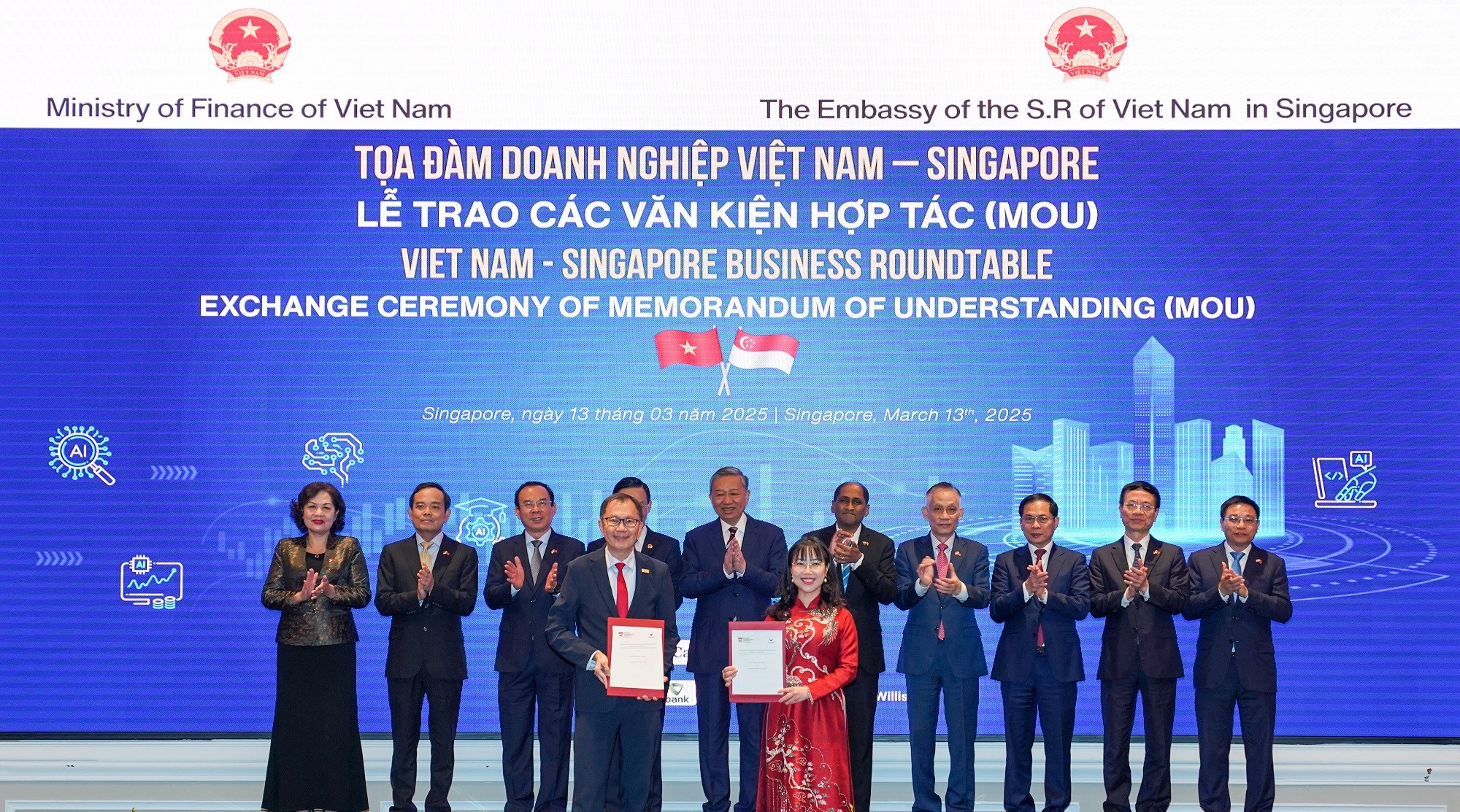 Trường Đại học VinUni và đại học NTU - Singapore ký kết hợp tác liên minh chiến lược