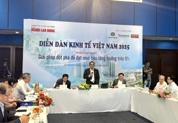 Nguy cơ bong bóng tài chính nếu 2,5 triệu tỷ đồng đổ vào chứng khoán, bất động sản