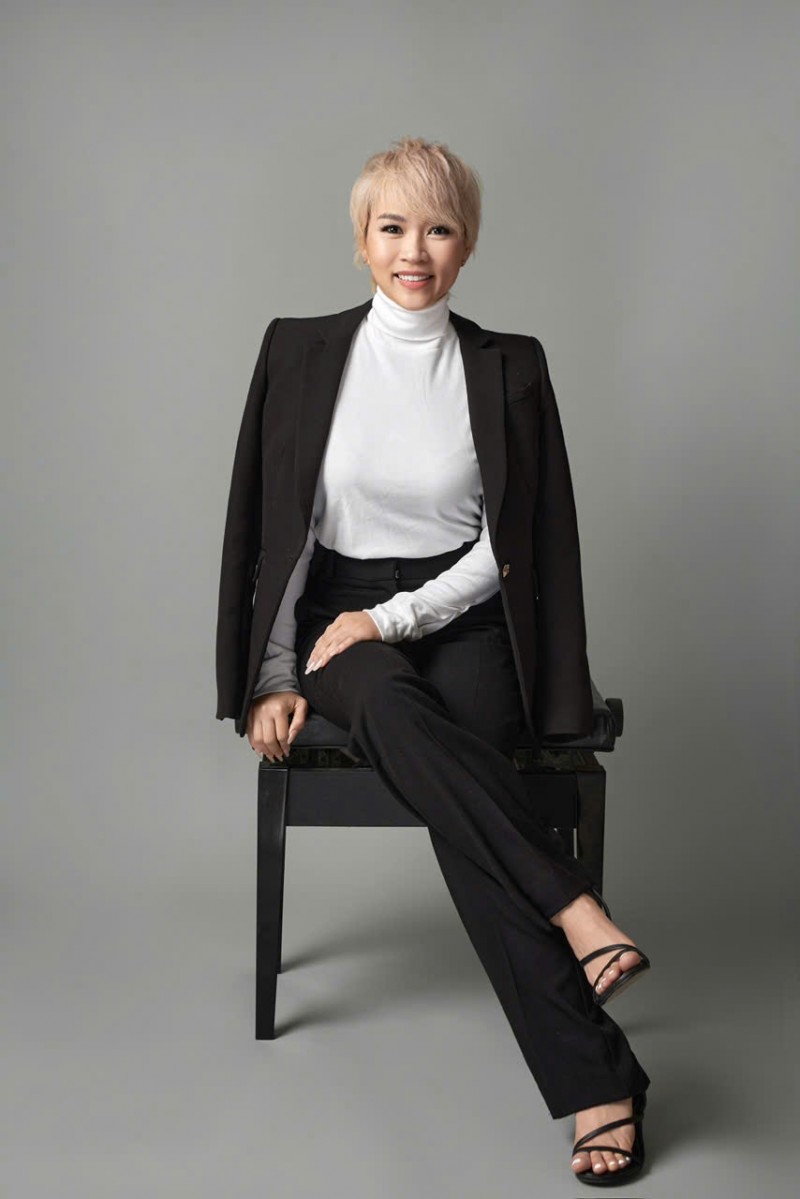 bà Jennifer Dang từng làm việc tại các tập đoàn đa quốc gia hàng đầu trong lĩnh vực tài chính và công nghệ 
