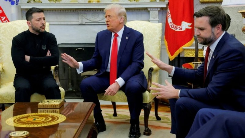 tong thong trump tam dung vien tro quan su cho ukraine