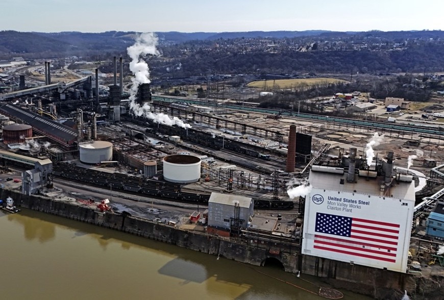 Nhà máy thép của tập đoàn US Steel tại Pennsylvania, Mỹ. (Ảnh: AP)