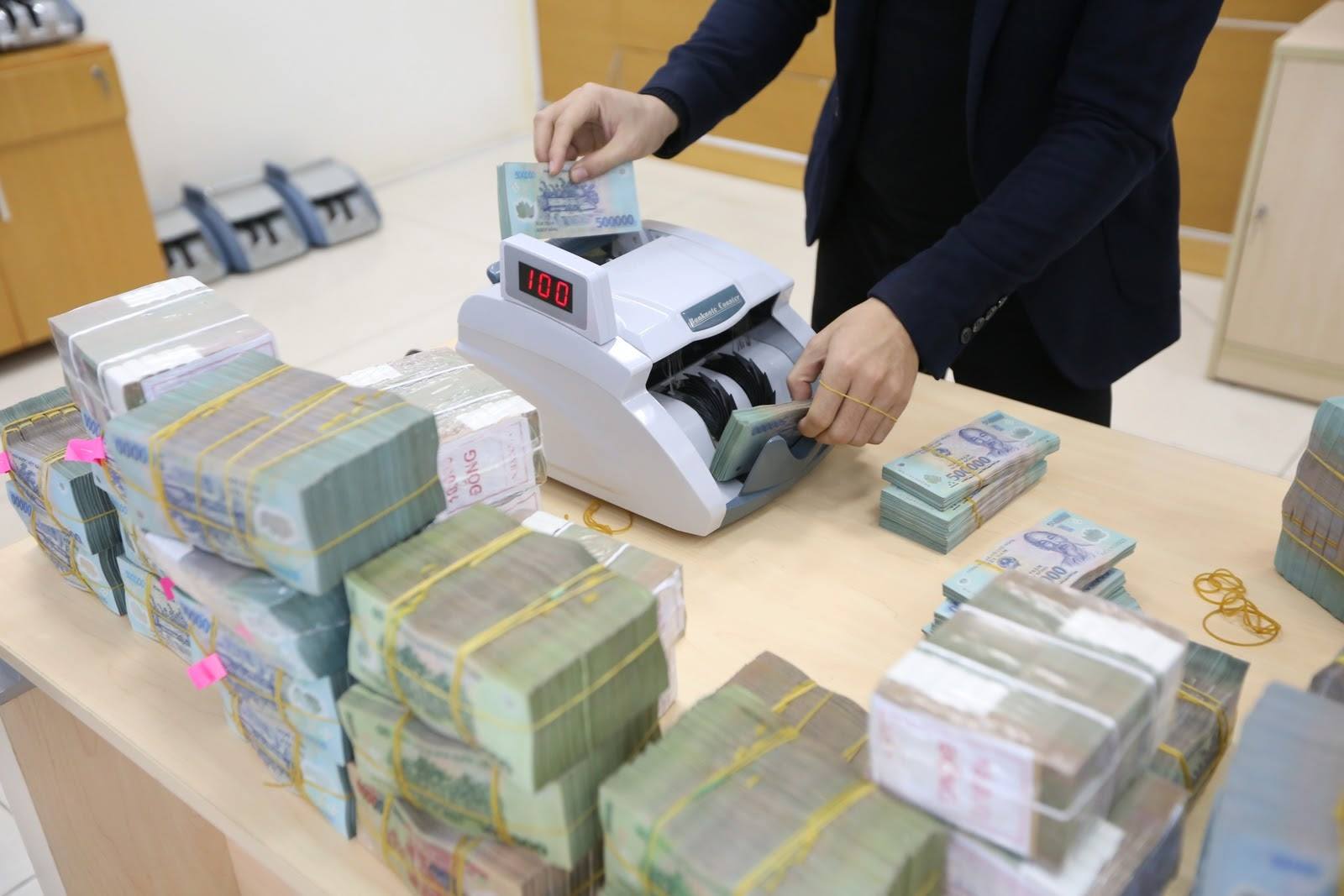 Tăng trưởng tín dụng 2025: Cơ hội cho ngân hàng nào?