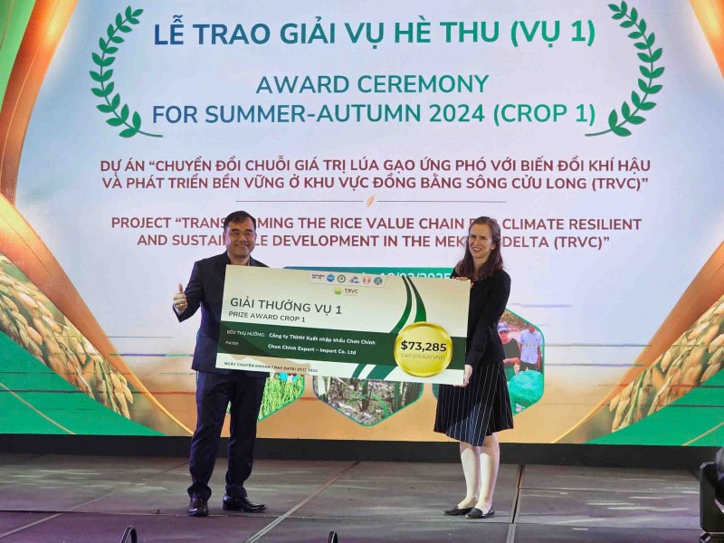 Dự án TRVC trao thưởng cho 8 doanh nghiệp tham gia chuỗi giá trị lúa gạo bền vững tại ĐBSCL