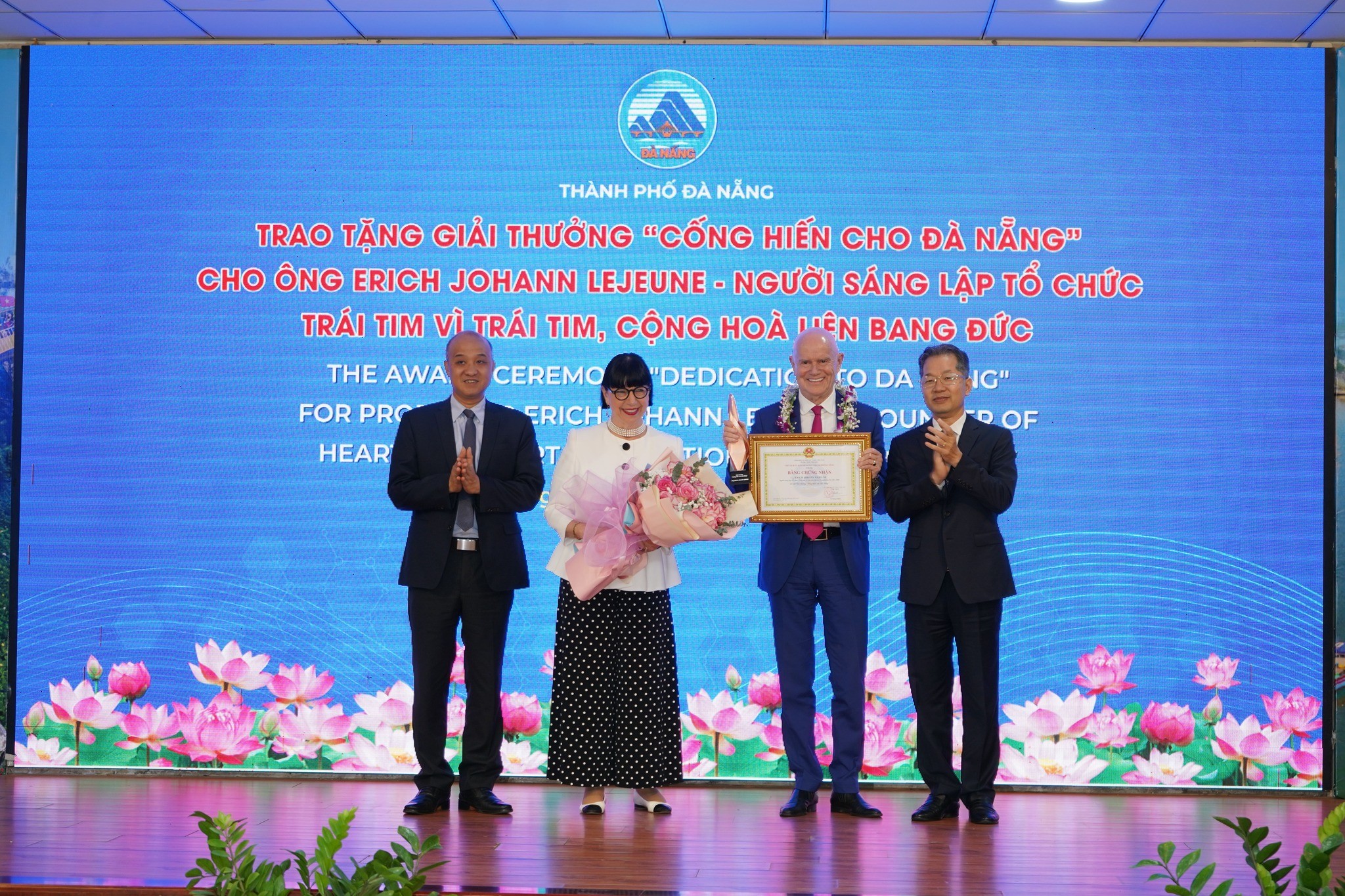 Hành trình “Trái tim vì trái tim” tại Đà Nẵng của vợ chồng Giáo sư người Đức