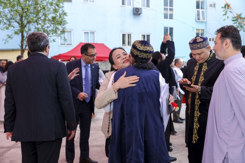 Hà Nội rộn ràng không khí lễ hội Novruz: Sắc màu văn hóa từ Trung Á Hà Nội rộn ràng không khí lễ hội Novruz: Sắc màu văn hóa từ Trung Á