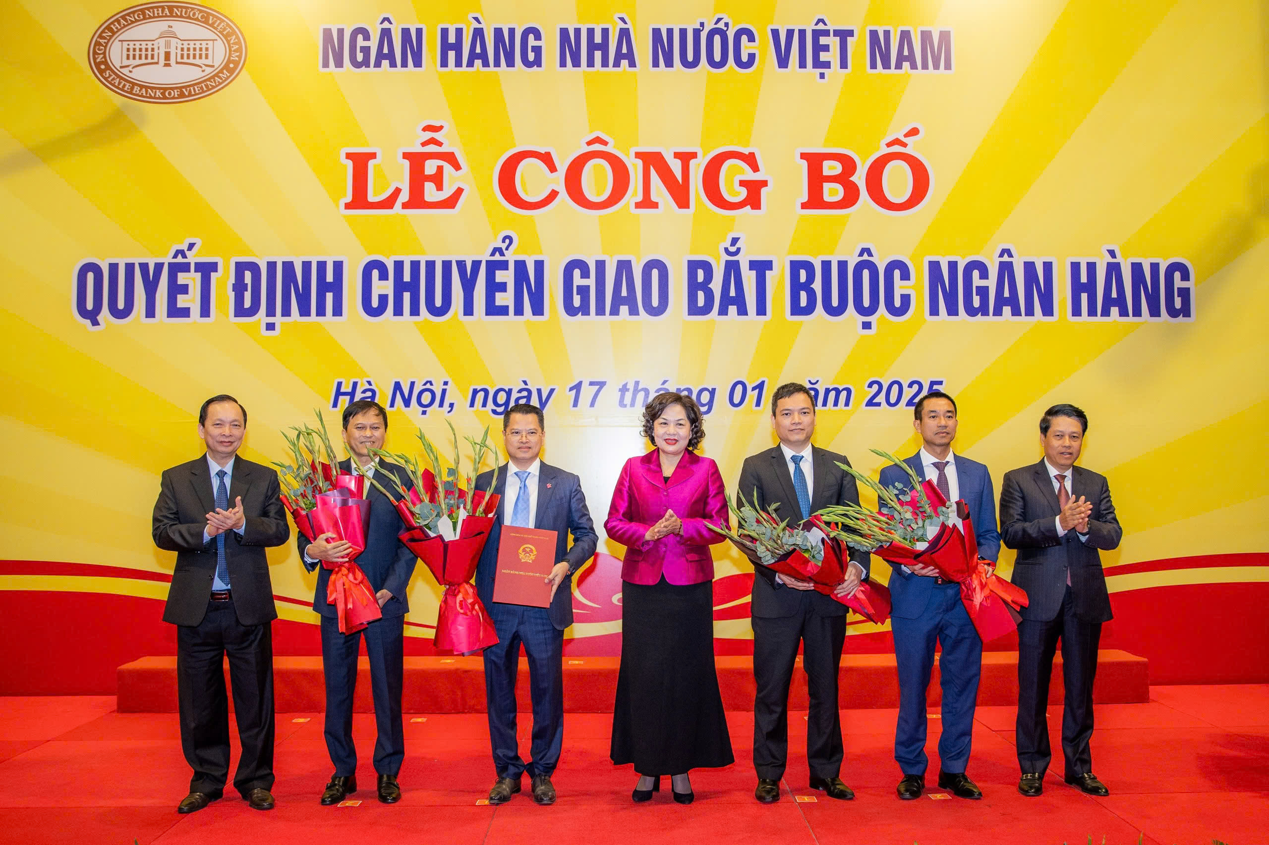 Ngân hàng nhận chuyển giao bắt buộc sẽ được nới room ngoại lên 49%