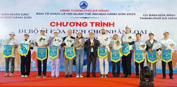 di bo vi hoa binh nhan loai tai da nang lan toa tinh than doan ket yeu thuong
