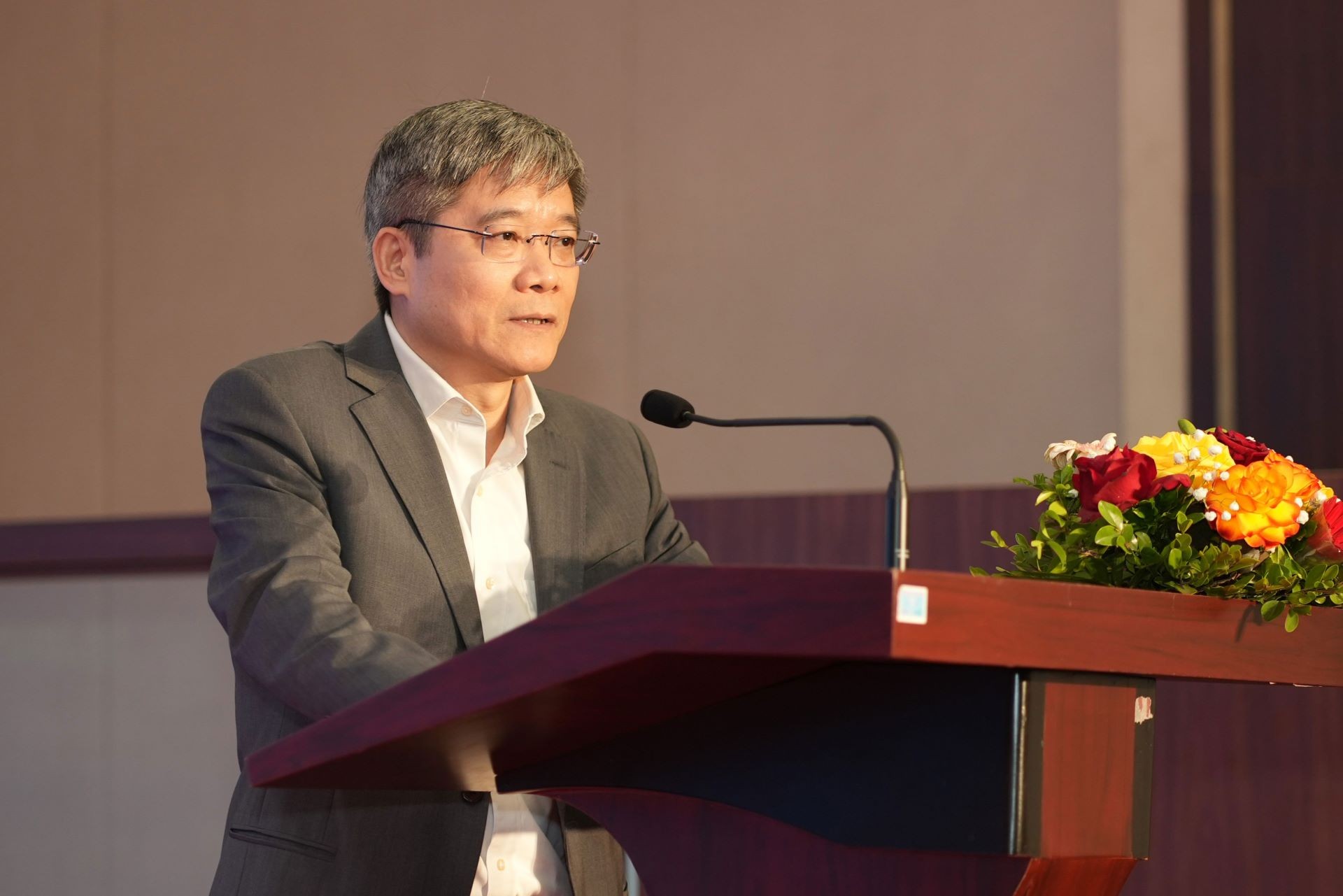 Vingroup tài trợ 1.000 tỷ đồng cho 