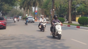 Thời tiết hôm nay (23/3): Hà Nội ngày nắng, có sương mù