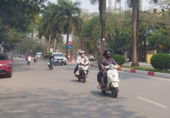 Thời tiết hôm nay (23/3): Hà Nội ngày nắng, có sương mù