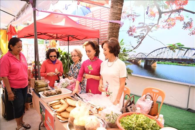 Lan tỏa bản sắc qua Phố ẩm thực văn hóa Thái Lan - Việt Nam
